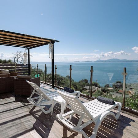 Nisaki  The Greystone Seaview House By Konnect 빌라 외부 사진